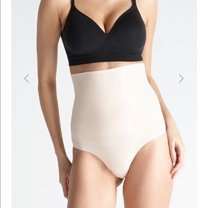 NWT Yummie Seamless Danielle InShapes High Waist Shaping Thong
